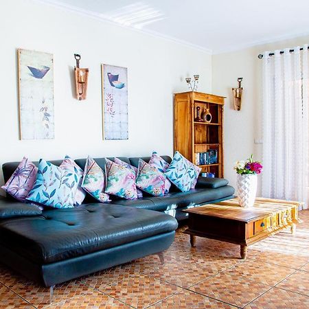 Villa Maria In El Rosario - Mit Sicht Auf Gibralta Marbella Exteriör bild