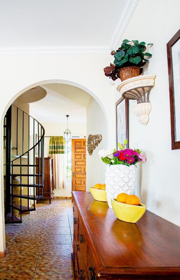 Villa Maria In El Rosario - Mit Sicht Auf Gibralta Marbella Exteriör bild